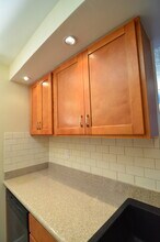 2935 NE 163rd St, Unit 5U in North Miami Beach, FL - Building Photo - Building Photo