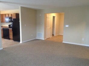 8039 Red Barn Ct in Indianapolis, IN - Building Photo - Building Photo