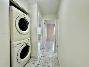 15430 SW 82nd Ln in Miami, FL - Building Photo - Building Photo