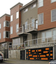 1607 Apartments in Portland, OR - Building Photo - Building Photo