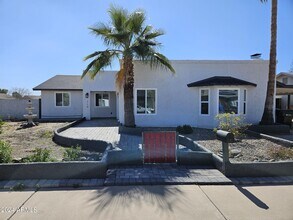 719 W Morrow Dr in Phoenix, AZ - Building Photo - Building Photo