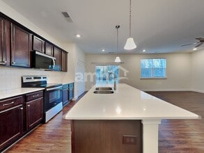 11017 Hazel Gdns Dr in Charlotte, NC - Foto de edificio - Building Photo