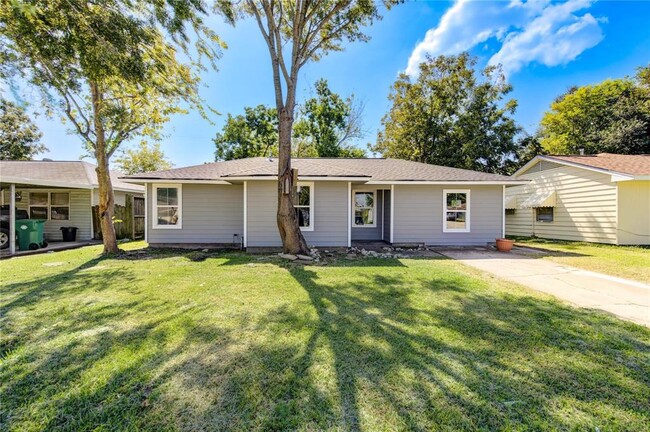 3304 Washington St in Pasadena, TX - Building Photo - Building Photo