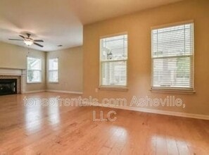 277 Old Farm School Rd in Asheville, NC - Building Photo - Building Photo