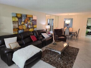 1501 Cayman Way, Unit K2 in Coconut Creek, FL - Foto de edificio - Building Photo