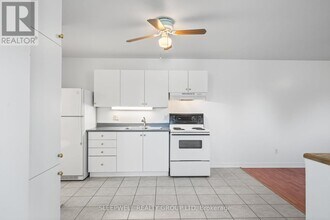 5960 Snake Island Rd in Ottawa, ON - Building Photo - Building Photo