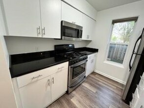 915 Quay Ave, Unit Grandview Condo in Columbus, OH - Building Photo - Building Photo