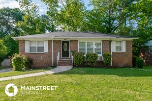 545 Goldenrod Dr in Birmingham, AL - Building Photo