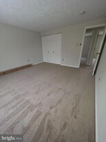 10854 Green View Way in Columbia, MD - Building Photo