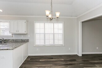2256 Lake Hill Ct in Memphis, TN - Building Photo - Building Photo