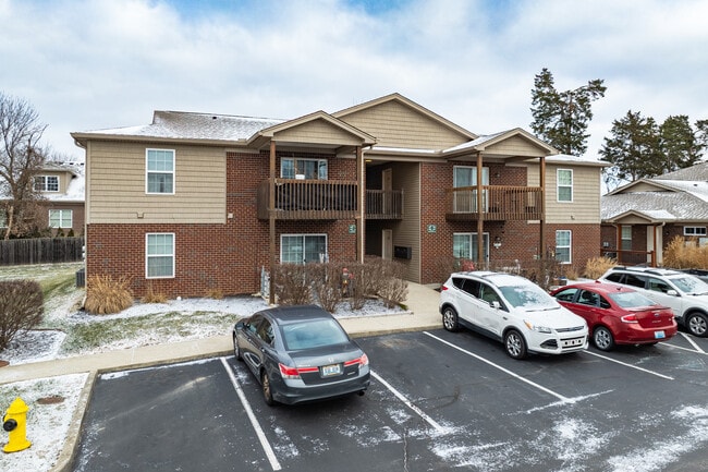 Camden Woods Apartments in Crestwood, KY - Foto de edificio - Building Photo