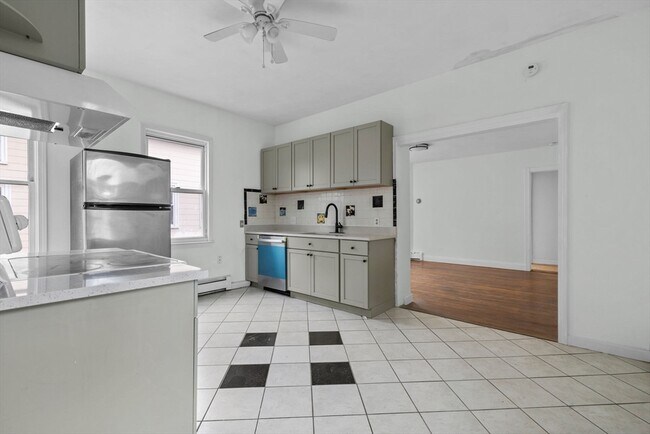 91 Flint St in Somerville, MA - Building Photo - Building Photo