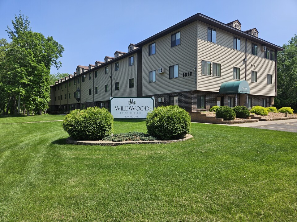 Wildwood Townhomes in St. Cloud, MN - Building Photo