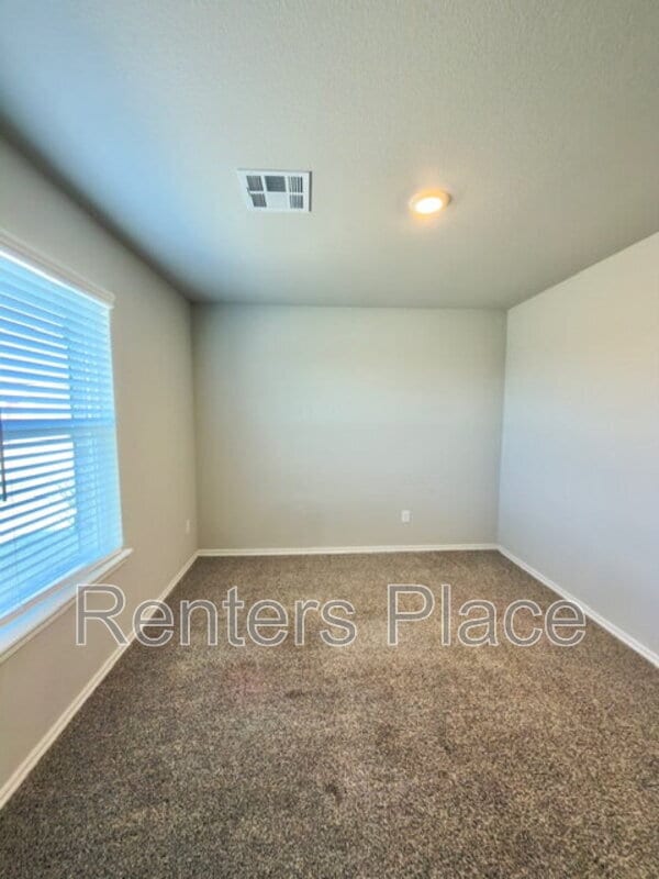 14 Stonegate Dr in Pryor, OK - Building Photo - Building Photo