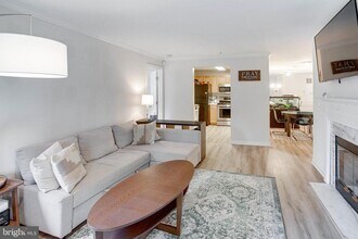 13615 Garfield Pl in Woodbridge, VA - Building Photo - Building Photo