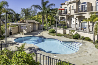 Sunset Rocklin Townhomes in Rocklin, CA - Building Photo - Building Photo