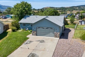 5690 Dove Ct in Lolo, MT - Building Photo - Building Photo