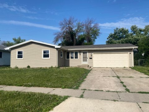 166 Harbet Ave NW in Cedar Rapids, IA - Building Photo