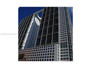 55 SE 6th St in Miami, FL - Foto de edificio - Building Photo