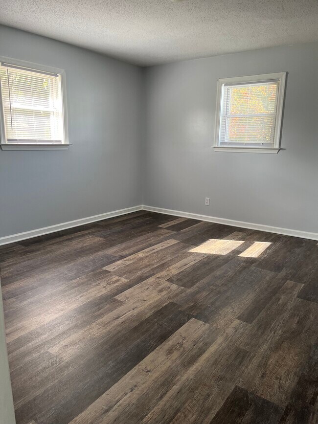 17301 Warwick Blvd, Unit One in Newport News, VA - Building Photo - Building Photo