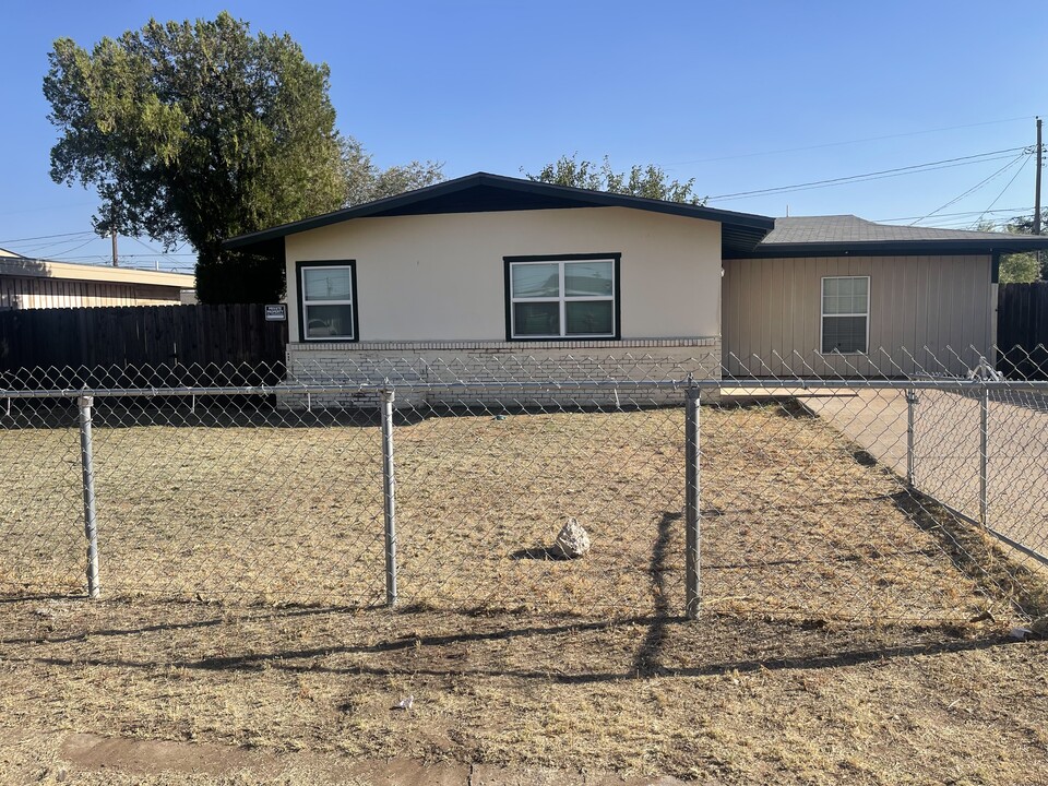 3109 Mariana Ave in Midland, TX - Building Photo