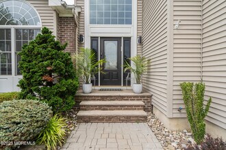 95 Linden Ave in West Long Branch, NJ - Building Photo - Building Photo