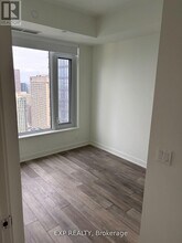 11-3511 Yorkville Ave in Toronto, ON - Building Photo - Building Photo