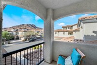 1087 Tropical Star Ln in Henderson, NV - Foto de edificio - Building Photo