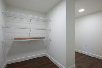 The Heights at Gateway Park in Roanoke, VA - Foto de edificio - Building Photo