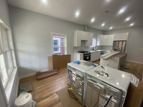 68 Dimick St, Unit 1 in Somerville, MA - Building Photo - Building Photo