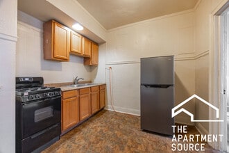 6930 N Greenview Ave in Chicago, IL - Building Photo - Building Photo