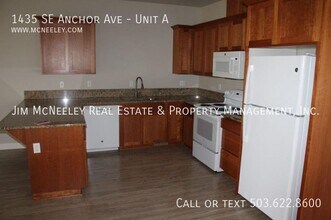 1435 SE Anchor Ave in Warrenton, OR - Building Photo - Building Photo