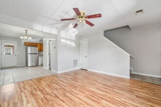 20 Point Pl Dr in Cartersville, GA - Building Photo - Building Photo
