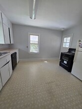 632 W Westwood Ave in High Point, NC - Foto de edificio - Building Photo