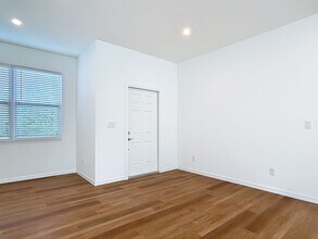1204 Goshen Rd in North Port, FL - Building Photo - Building Photo