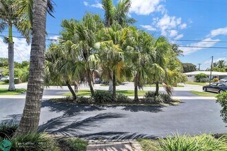 1421 SE 14th Ct in Deerfield Beach, FL - Building Photo - Building Photo