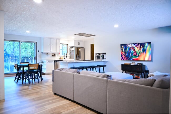 property at 3107 NW Lakeridge Dr