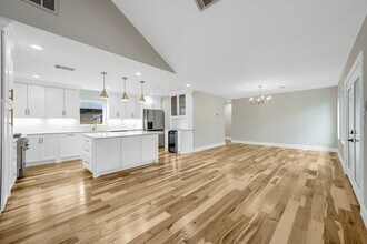 403 Moody St in Houston, TX - Foto de edificio - Building Photo