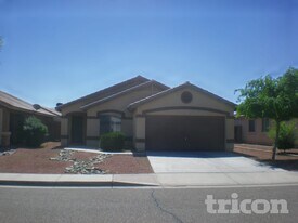 16559 W Post Dr, Unit 4706 in Surprise, AZ - Building Photo