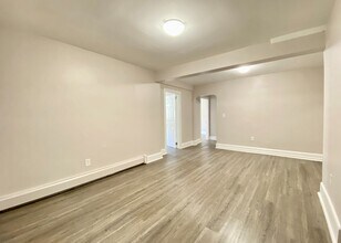 46 Waverly St, Unit #B in Boston, MA - Foto de edificio - Building Photo