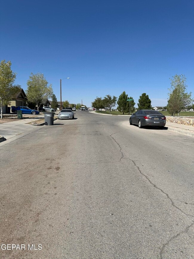 4925 Vincent James St in El Paso, TX - Building Photo - Building Photo