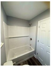 156 Hampshire Rd in Sicklerville, NJ - Building Photo - Building Photo