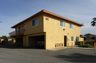 Vista Cascade in Rialto, CA - Building Photo - Building Photo