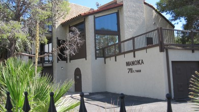 Manoka in Las Vegas, NV - Foto de edificio - Building Photo