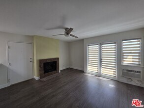 2638 S Barrington Ave in Los Angeles, CA - Building Photo - Building Photo