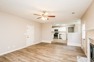 6336 Pawleys Isle in Lithonia, GA - Building Photo - Building Photo