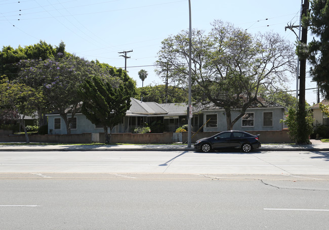 10900 Culver Blvd in Culver City, CA - Building Photo - Building Photo