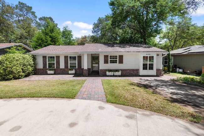 property at 419 Morningbird Ct