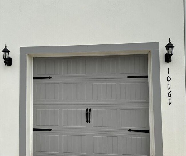 property at 10161 Montale Ally, Orlando, FL 32832