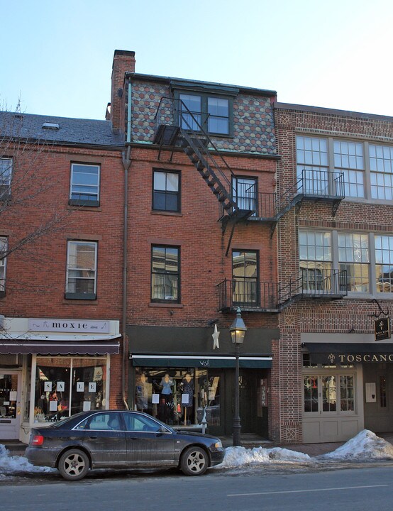 49-49B Charles St in Boston, MA - Building Photo